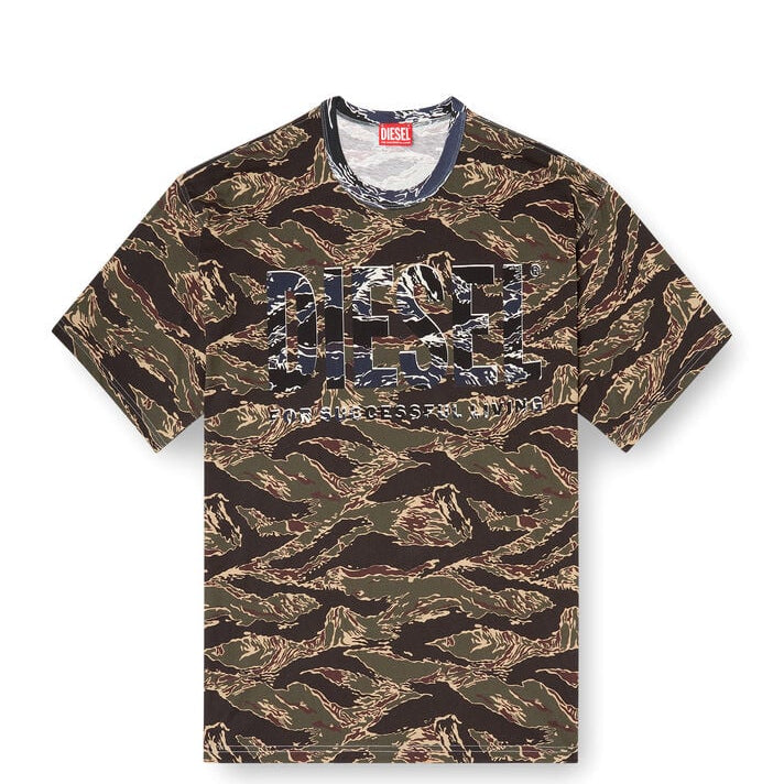 Camo T-shirt with camo logo