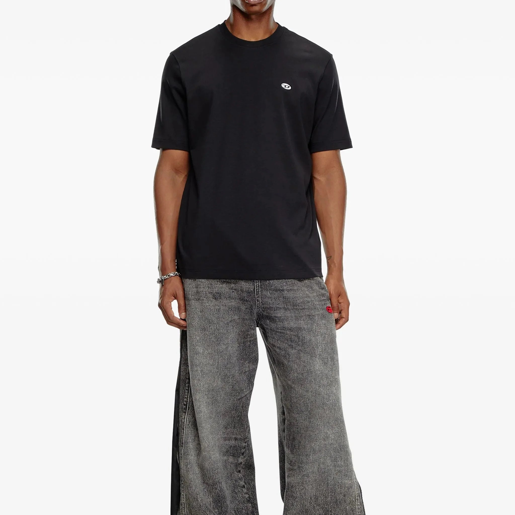 T-Adjust-Doval-PJ T-shirt